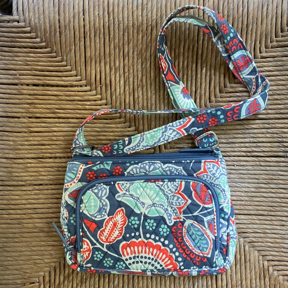 Vera Bradley Little Hipster in Nomadic Floral